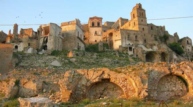 Craco, in Basilicata il paese fantasma perfetta location da film