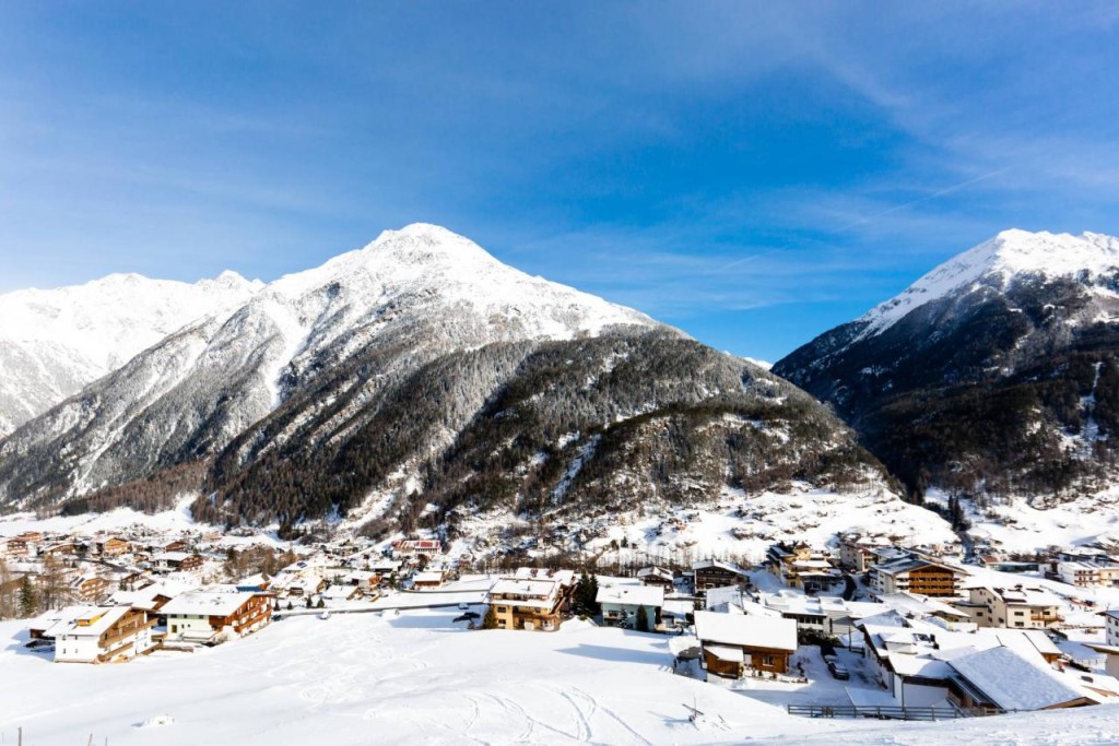 Skyscanner_Spectre_003_Solden_Austria